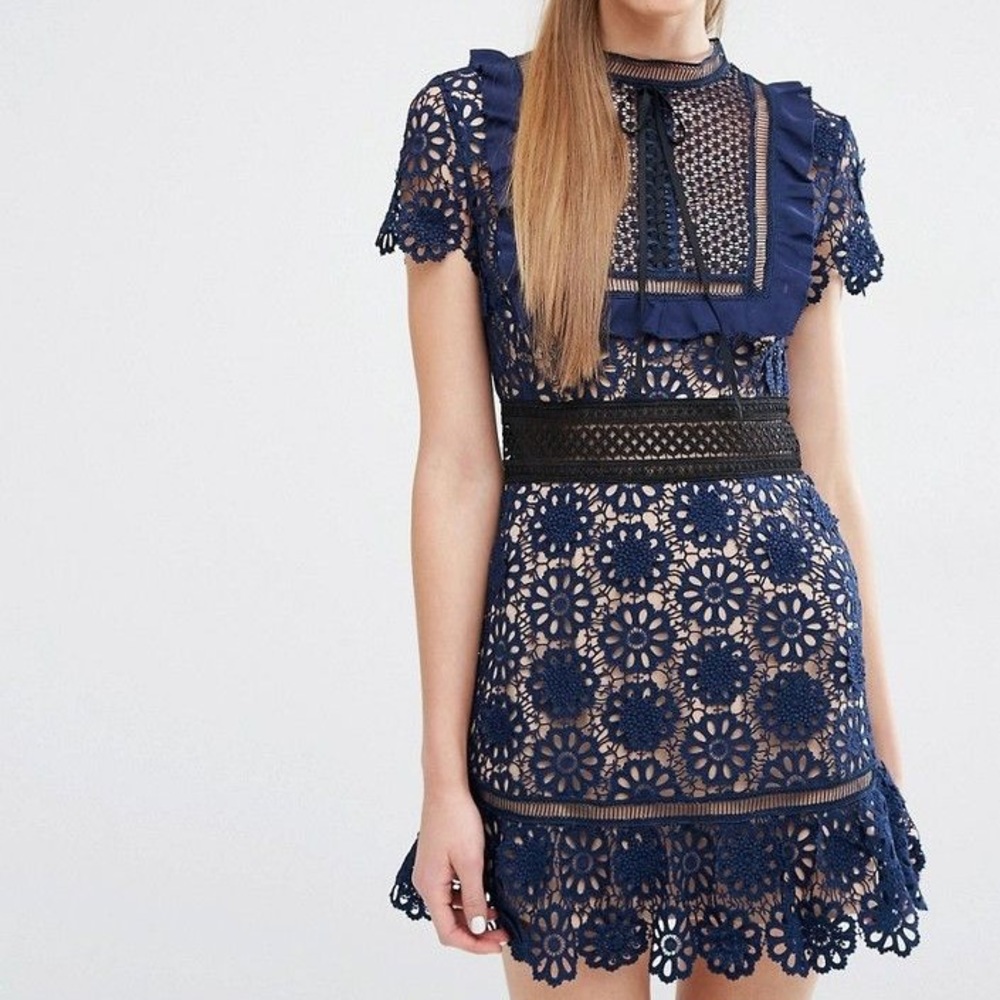 NWT Few Moda Blue and Black Floral Lace Embroidered Short Sleeves Dress